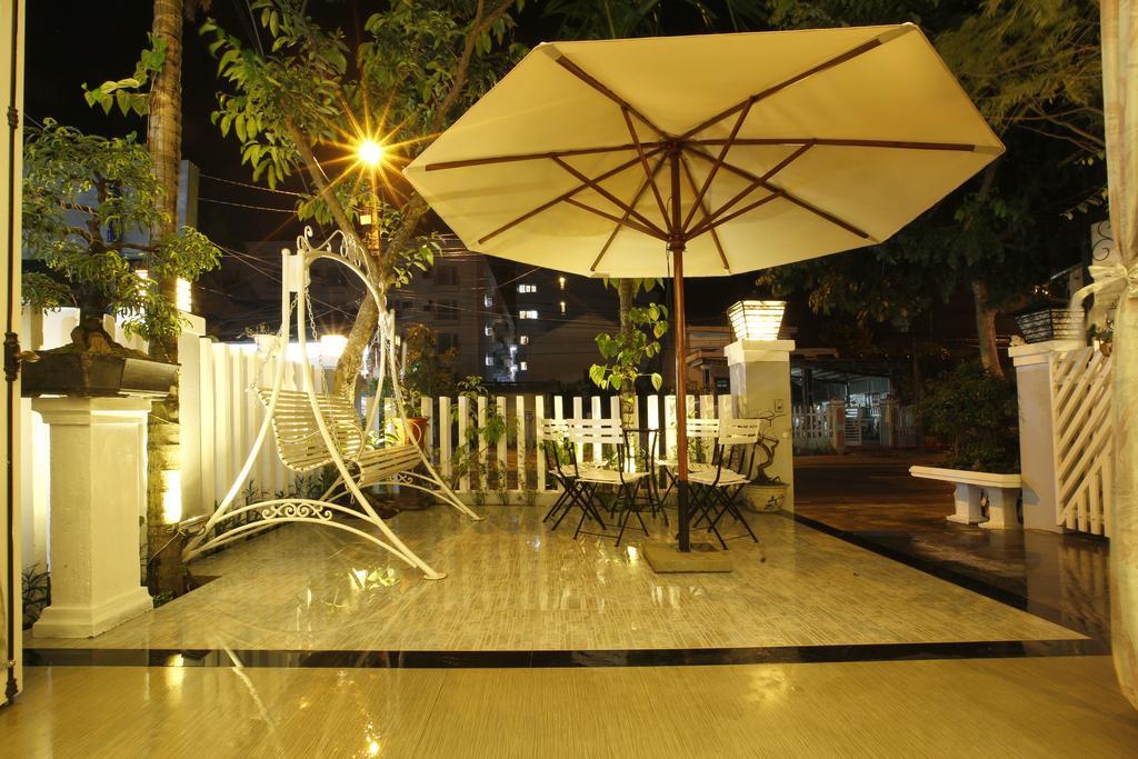 Gia Vien Homestay Хойан Экстерьер фото